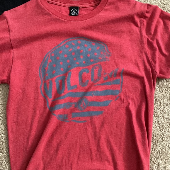 Volcom tees - Picture 6 of 9